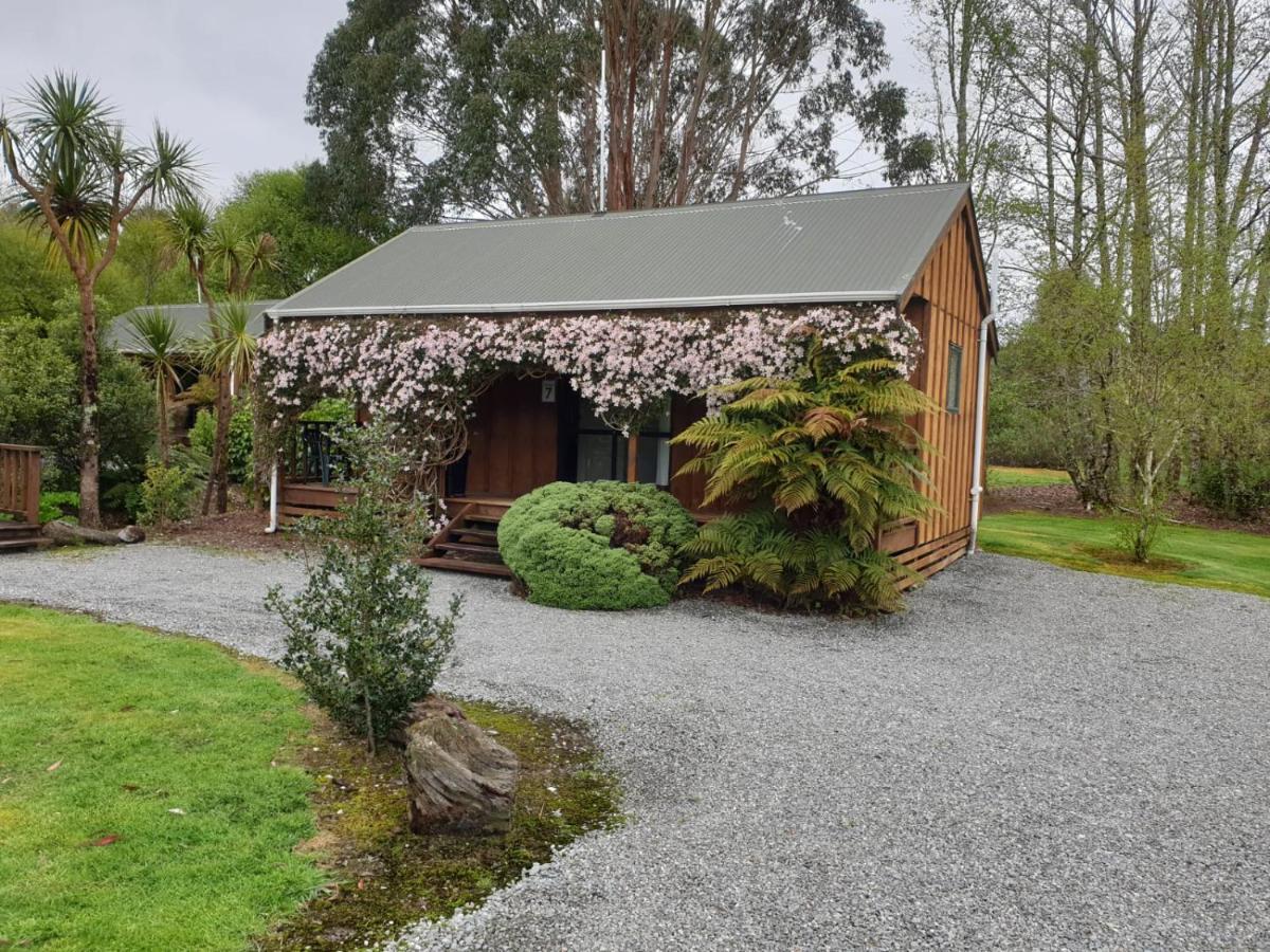 Lake Brunner Country Motel & Holiday Park Moana Eksteriør billede