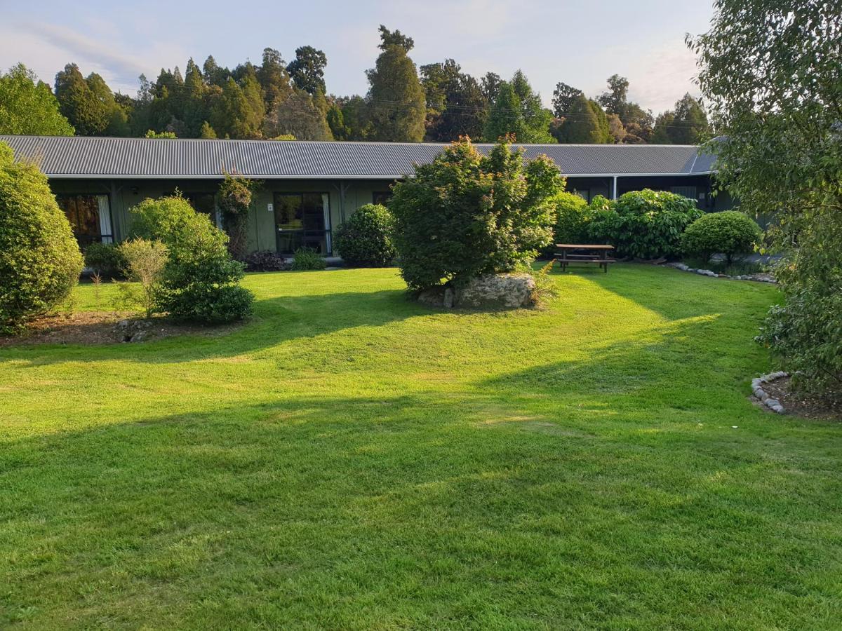 Lake Brunner Country Motel & Holiday Park Moana Eksteriør billede