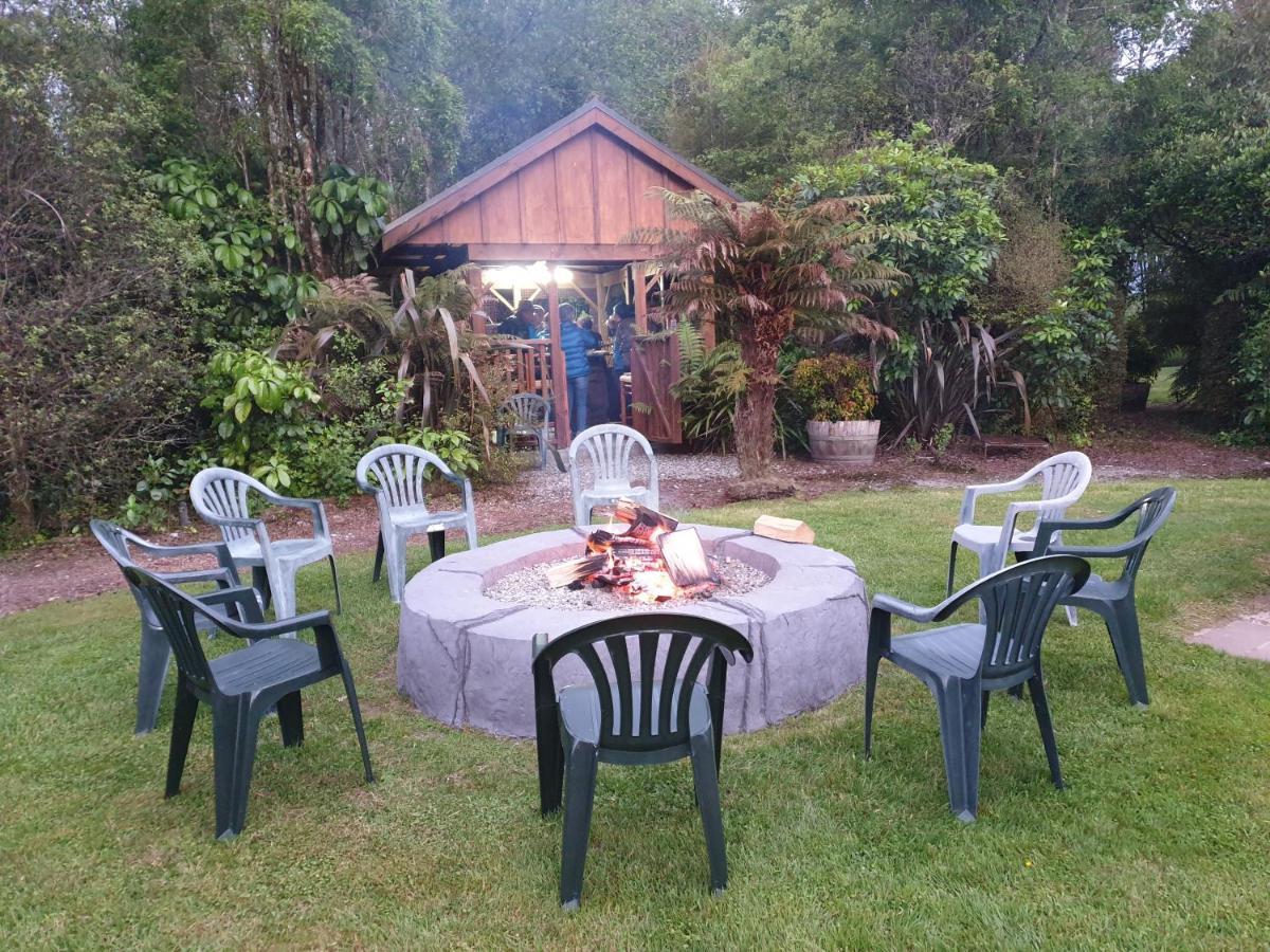 Lake Brunner Country Motel & Holiday Park Moana Eksteriør billede